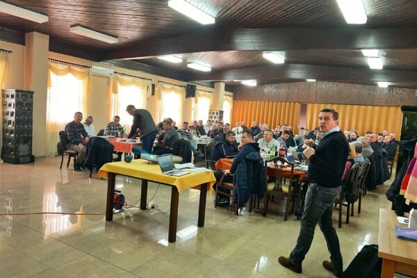 imageedit_4_9988990169